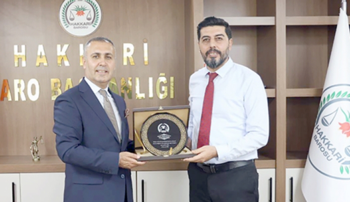 BARO BA�KANI �AKAN, HAKKAR� BAROSU�NUN A�ILI�INA KATILDI