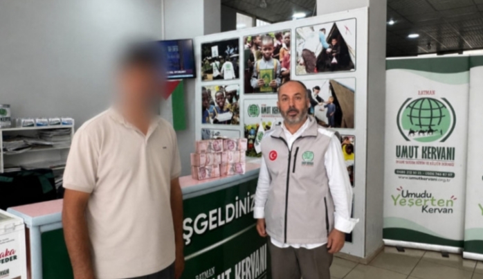 HAC PARASINI GAZZEYE BAĞIŞLADI HAC PARASINI GAZZEYE BAĞIŞLADI