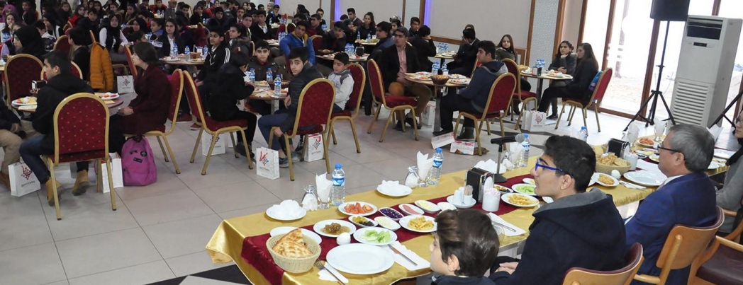 \"Yanlış verilen eğitim ile milletine savaş açıldığını gördük\"
