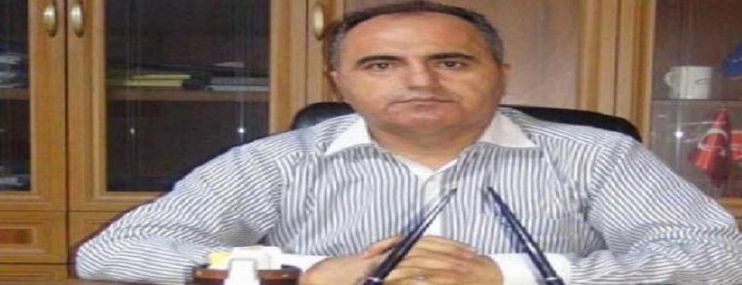 Zeki Seven\'in cenazesi göz yaşlarıyla toprağa verildi.