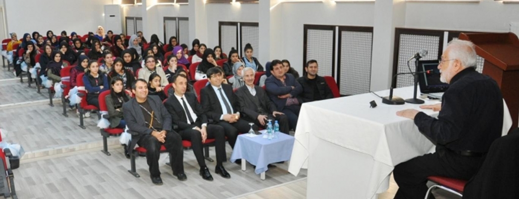 \"Müslümanlar dünya siyasetinde belirleyici unsur oldular\"