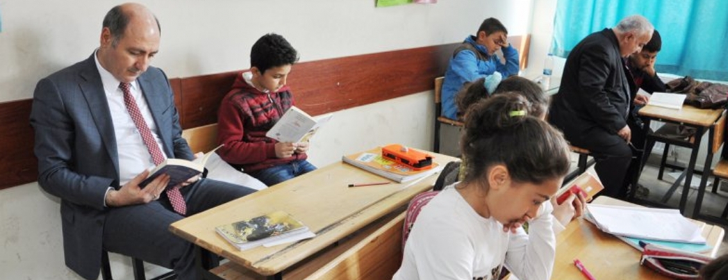 “Kitap okumak önemli bir ihtiyaçtır”