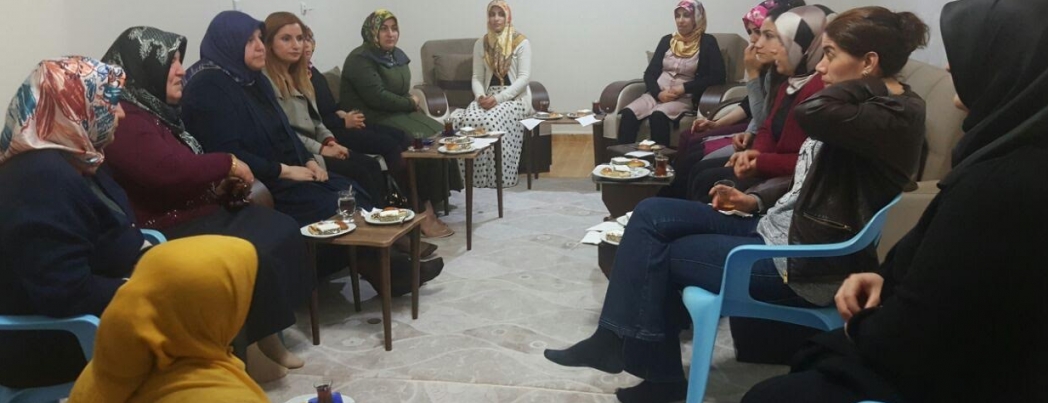 Ak Parti  Kadın Kolları \"Evet\"i Anlattı