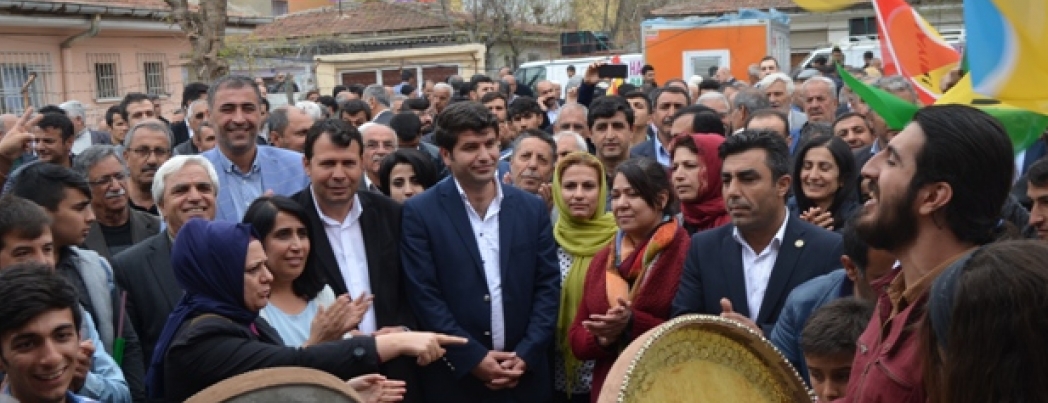HDP ve DBP  Merkez seçim lokalinin açılışı coşkuyla gerçekleştirildi