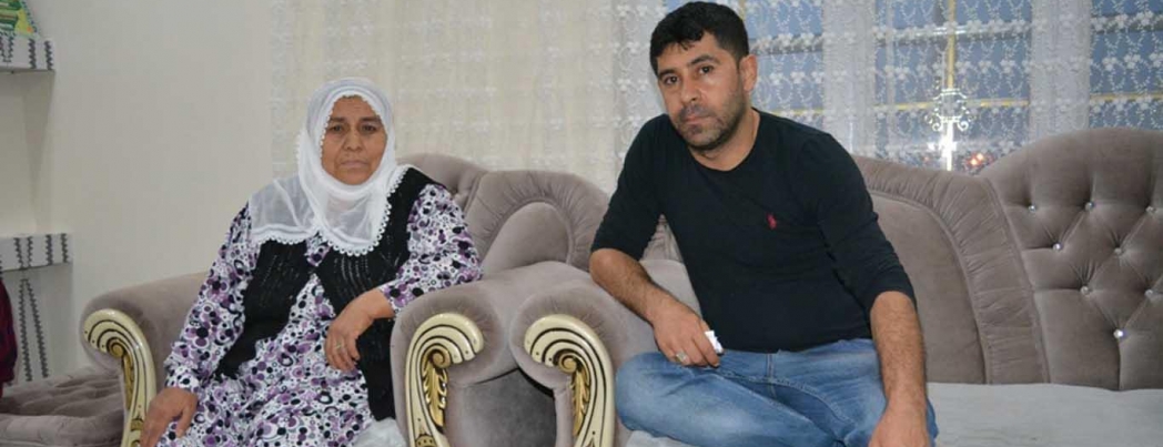 Sandık görevlileri yürüme engelli kadına zorluk çıkardı iddiası