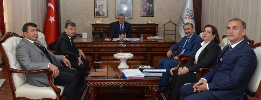 Vali Deniz: Yatırımcılara her türlü kolaylık sağlanacak