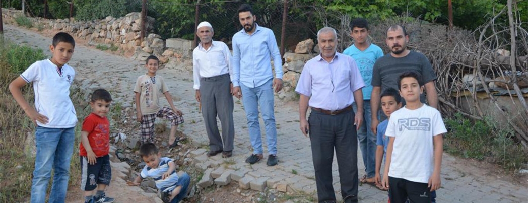 Mahalleli bozdurulan yollarının yapılmasını istiyor