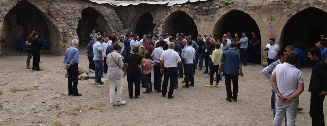 Turizmciler Batman\'ın tarihi mekânlarını gezdi