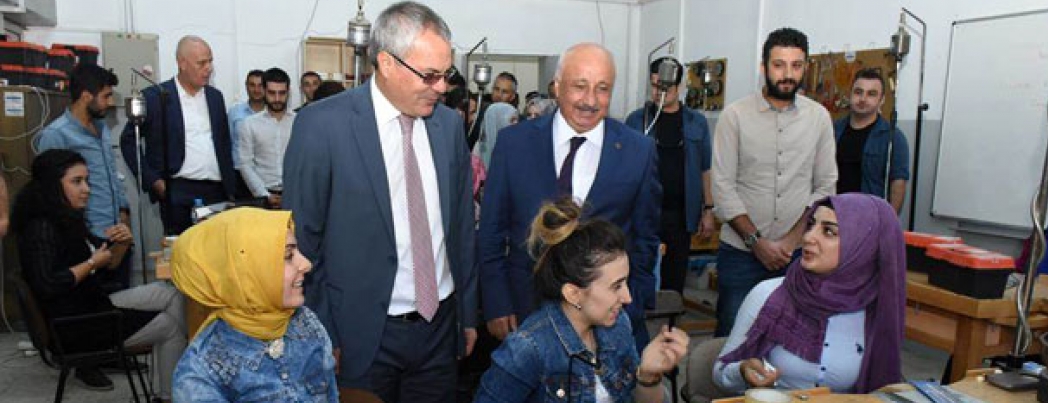 Vali Deniz, Batman Üniversitesi Merkez Kampüsünü ziyaret etti