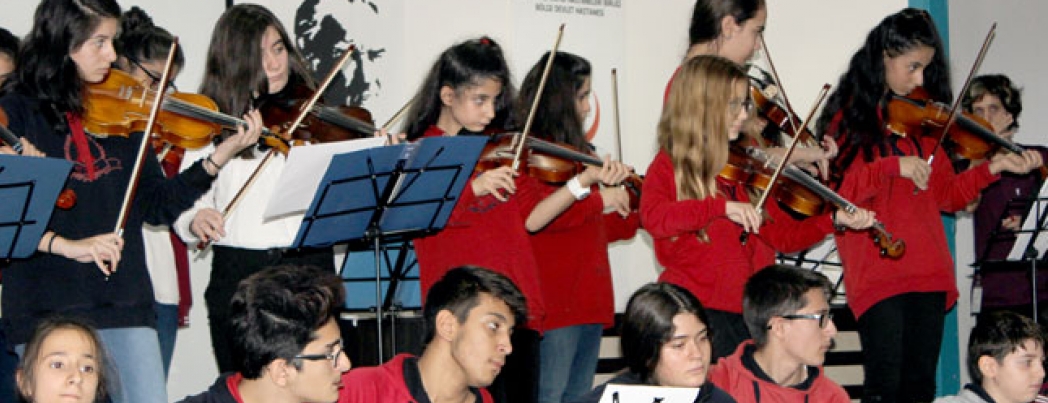 TED Orkestrası hastanede çocuklara konser verdi