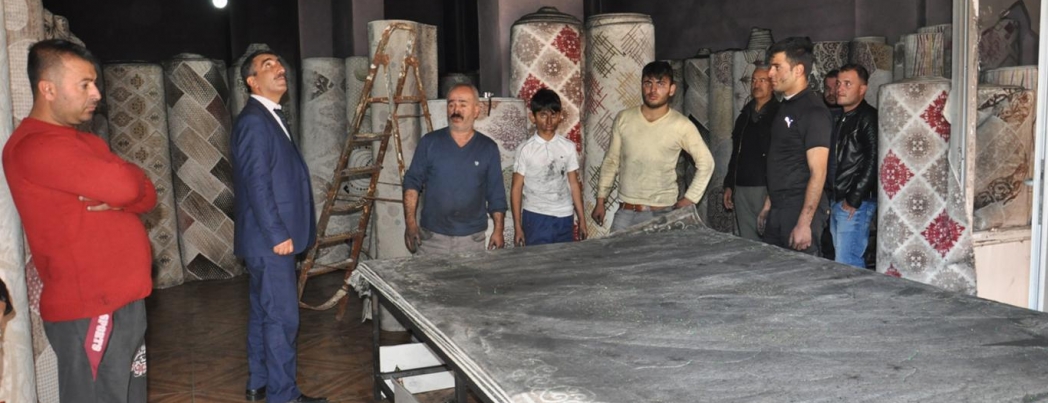 Halı dükkanında çıkan yangın 150 bin TL\'ye mal oldu