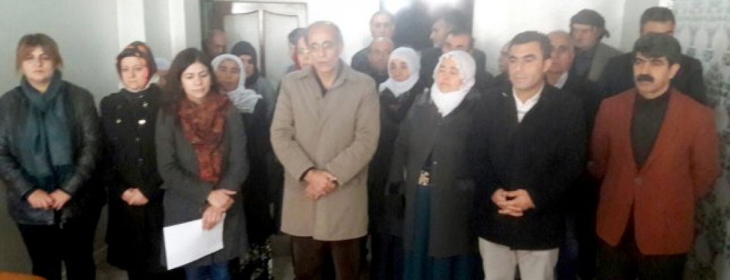 HDP\'li grubun engellenmesine tepki gösterdiler