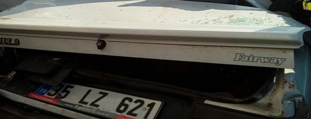 Tır otomobile çarptı: 5 yaralı