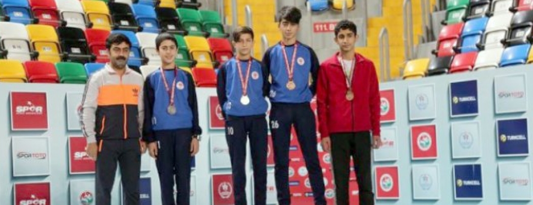 Petrolspor’lu yürüyüşçüler altınlarla döndüler