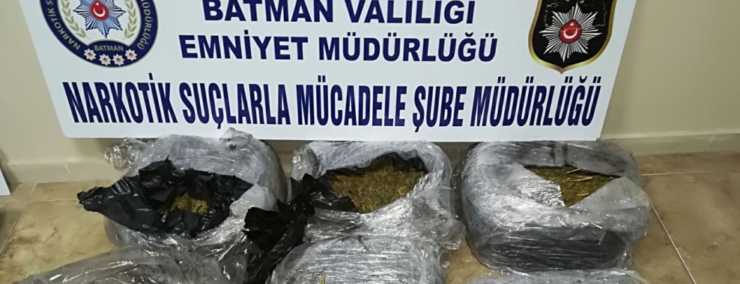 Fırında zulalanmış esrar ele geçirildi