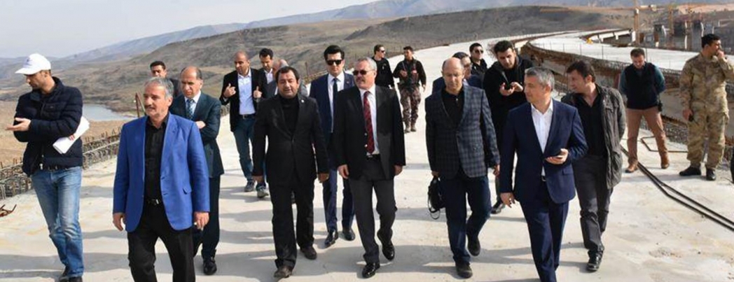 Hasankeyf’te taşınacak köyler incelendi