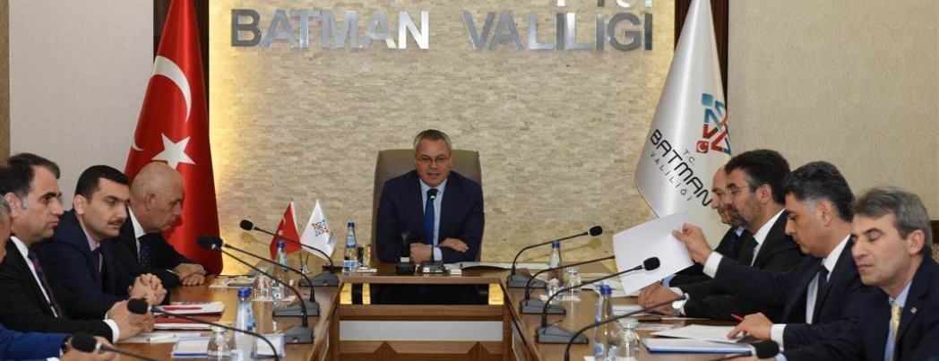 AKSOY ‘OKURYAZARLIK SEFERBERLİĞİ’ TOPLANTISINA KATILDI