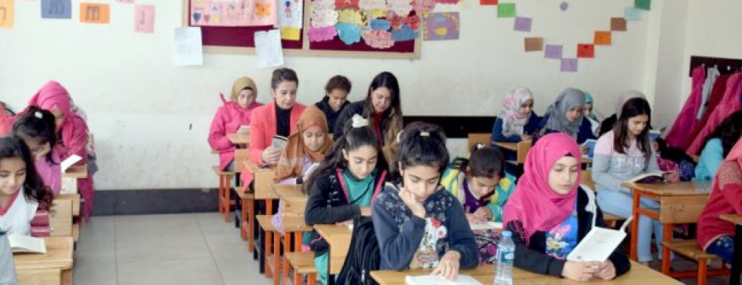 Kozluk’ta İmam Hatip Ortaokulu´nda okuma saati
