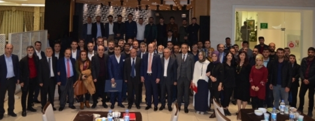 Muhasebeci ve müşavirler yemekte buluştu