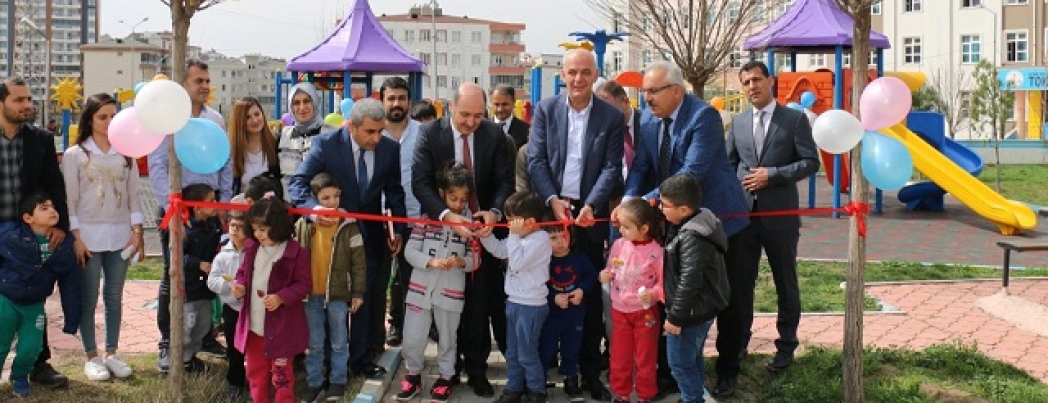 ENGELLİ ÇOCUKLARA OYUN PARKI