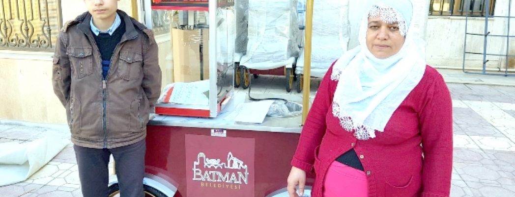 MISIR VE SİMİT ARABALARI SAHİPLERİNE TESLİM EDİLDİ