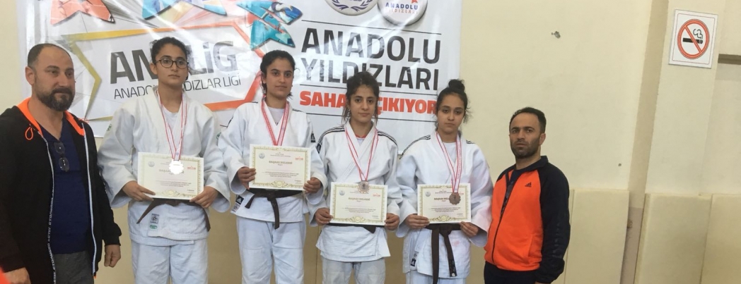 JUDOCULARIMIZ MALATYADAN ÜÇ İKİNCİLİK DÖRT DÖRDÜNCÜLÜKLE DÖNDÜ