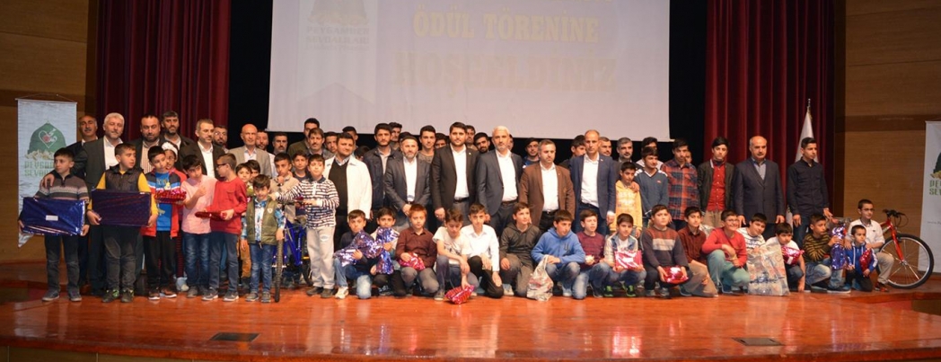 Siyer Sınav\'ında dereceye girenlere ödülleri verildi