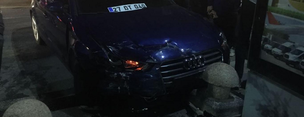 Kırmızı ışıkta trafik kazası: 6 yaralı