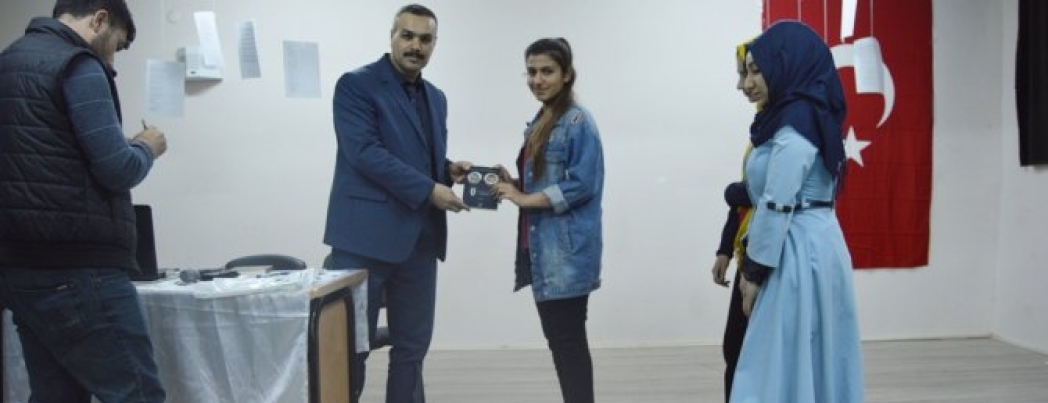 Beşiri’de ‘Başarıda Arkadaş Seçimi’ konferansı