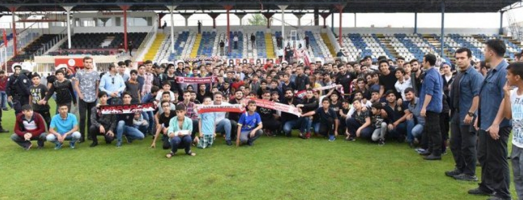 16 Mayıs Şehir Stadyumunda Son Maç Oynandı