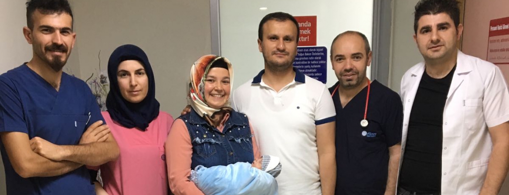 28 HAFTALIK 1070 GR DOĞAN BEBEK DÜNYA HASTANESİNDE HAYATA TUTUNDU