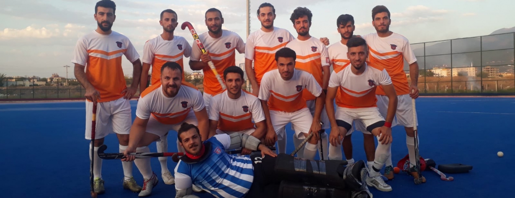 HOKEY TAKIMI GALİBİYETLE BAŞLADI
