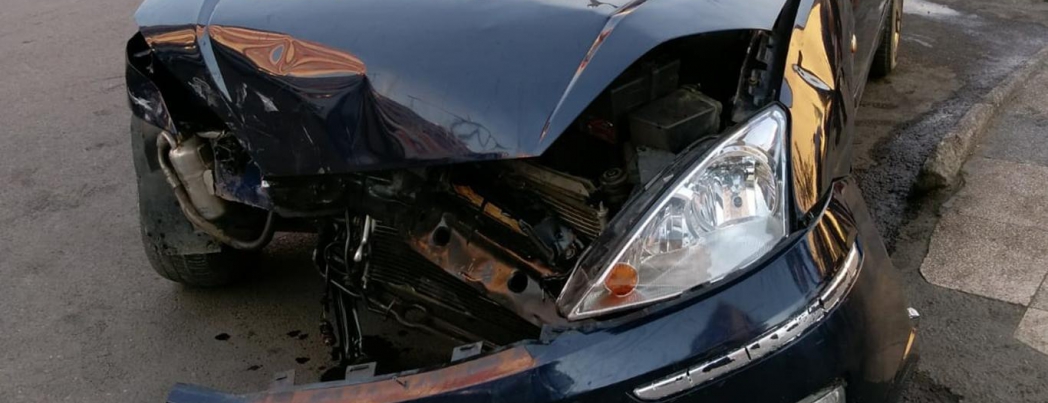 Otomobilin çarptığı bisikletli yaralandı