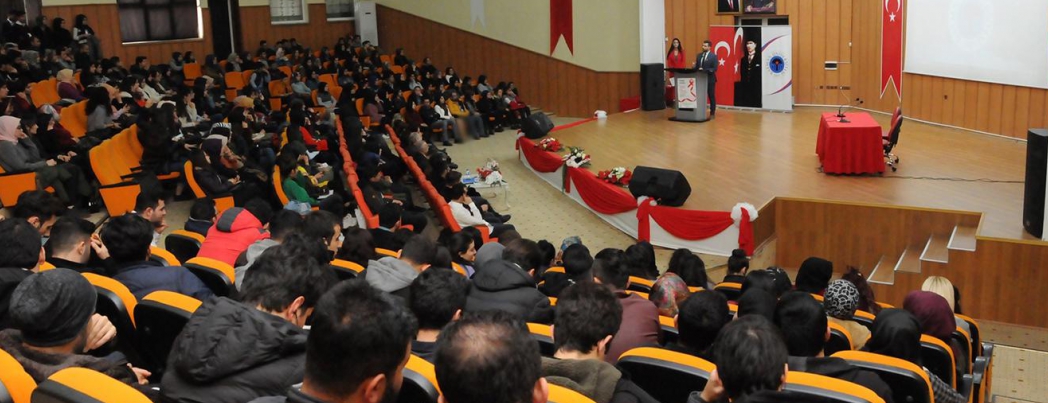 “Bulaşıcı Hastalıklar ve Dünya AIDS Günü” konulu konferans düzenlendi