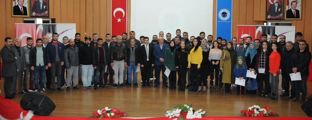 Bin öğrenciye girişimcilik sertifikası verildi