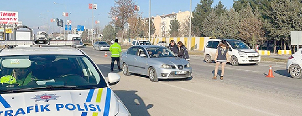 937 ŞAHIS SORGULANDI