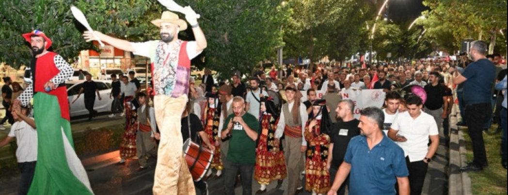 FESTİVAL COŞKUSU ROJİN KONSERİYLE BAŞLADI