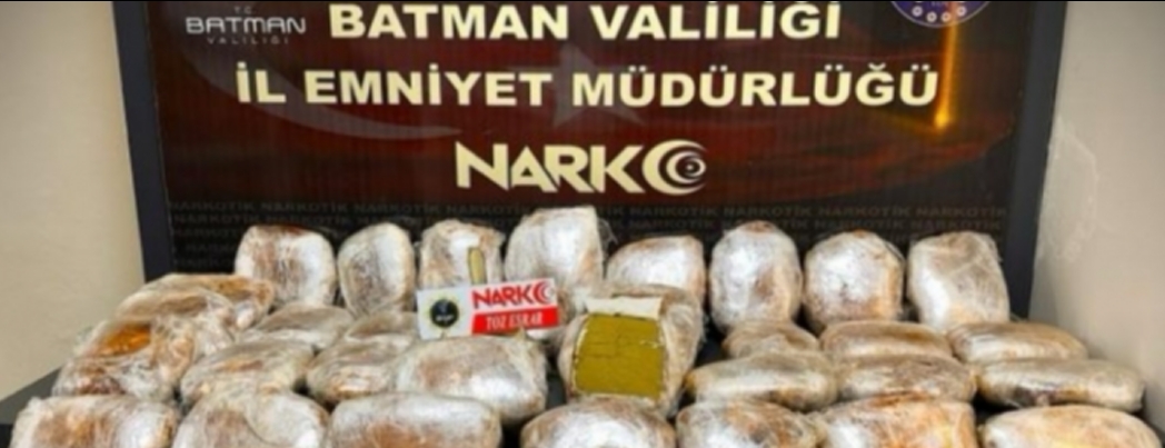 Batman�da uyu�turucu operasyonu: 56 kilo esrar ele ge�irildi, 3 ��pheli tutukland�