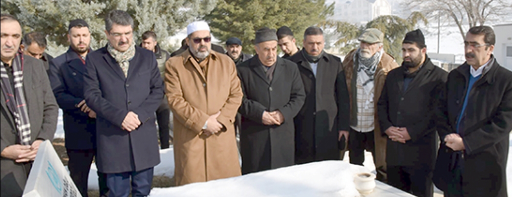 NECAT NASIROĞLU MEZARI BAŞINDA DUALARLA ANILDI