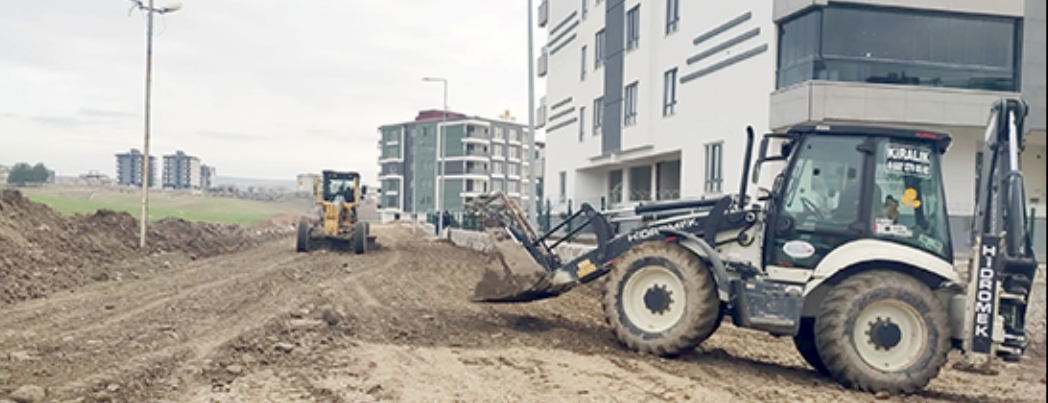 FEN ��LER� EK�PLER� SAHADA!