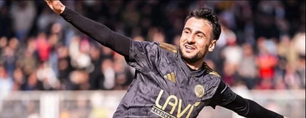 FARKI KA�IRDI, L�DERL��� S�RD�RD�!