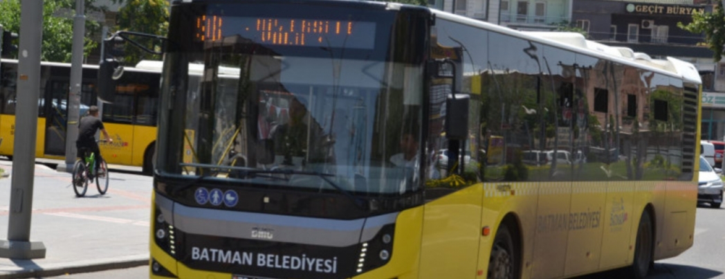 1,5 AYDA 2 M�LYONU A�KIN YOLCU TA�INDI