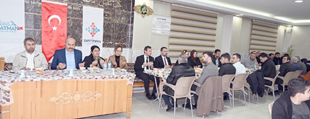 KUDRET CAM�ݒNDE G�N�L SOFRASI KURULDU