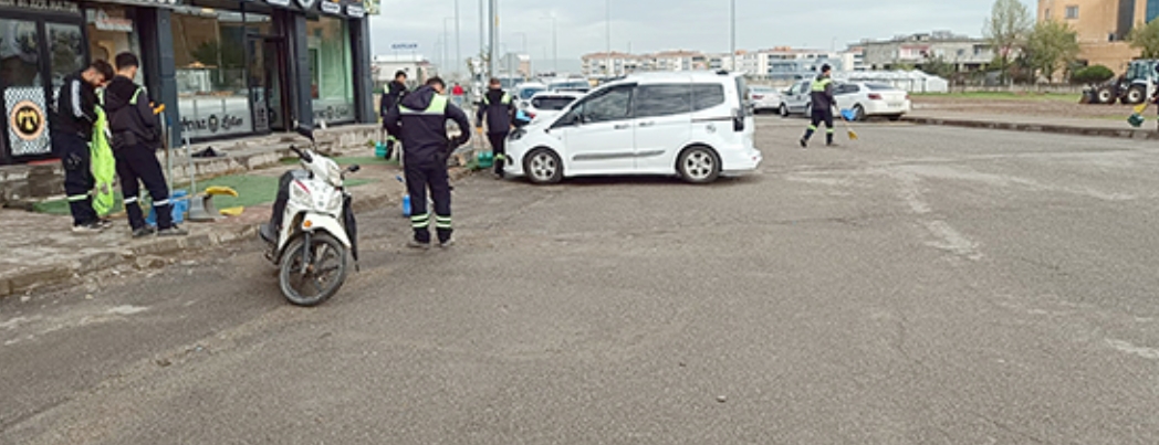 KENT GENEL�NDE YA�I� SONRASI PIRIL PIRIL TEM�ZL�K