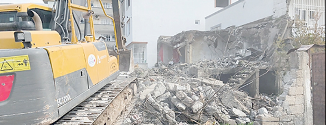 METRUK YAPILAR B�RER B�RER ORTADAN KALDIRILIYOR