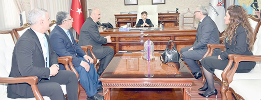 VAL� CANALP, KOLTU�UNU M�N�K EREN�E DEVRETT�