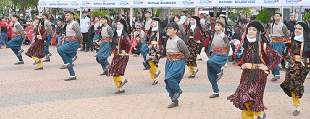 BATMAN, 23 N�SAN�I KUTLADI