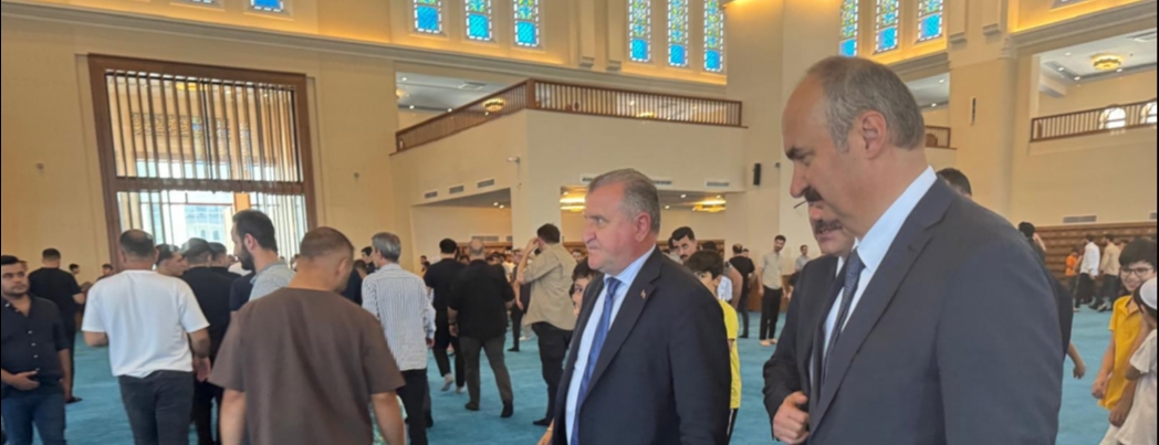 Bakan Bak, Batman'da Külliye ve Kütüphanede İncelemelerde Bulundu