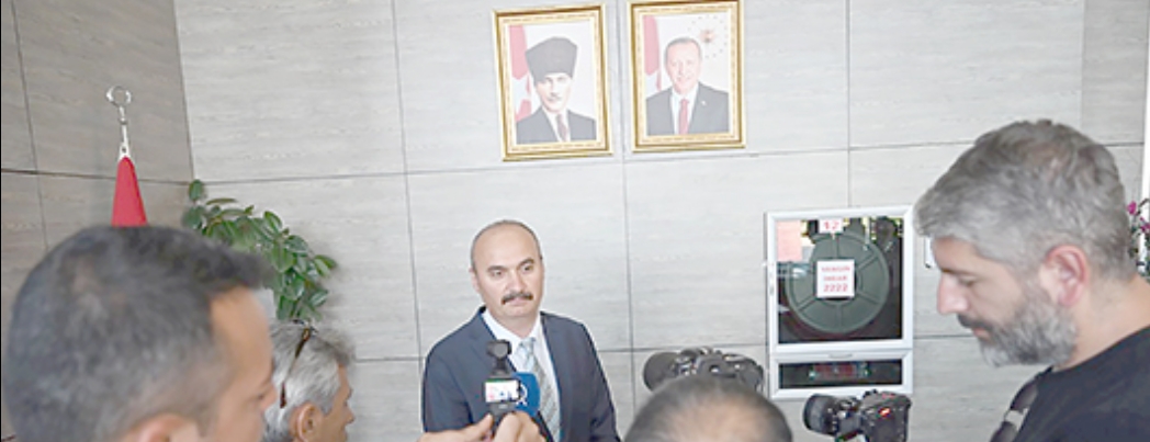 VALİ CANALP: “EVLATLARIMIZ GELECEKLERİNİ KÜTÜPHANELERDE İNŞA EDECEK”