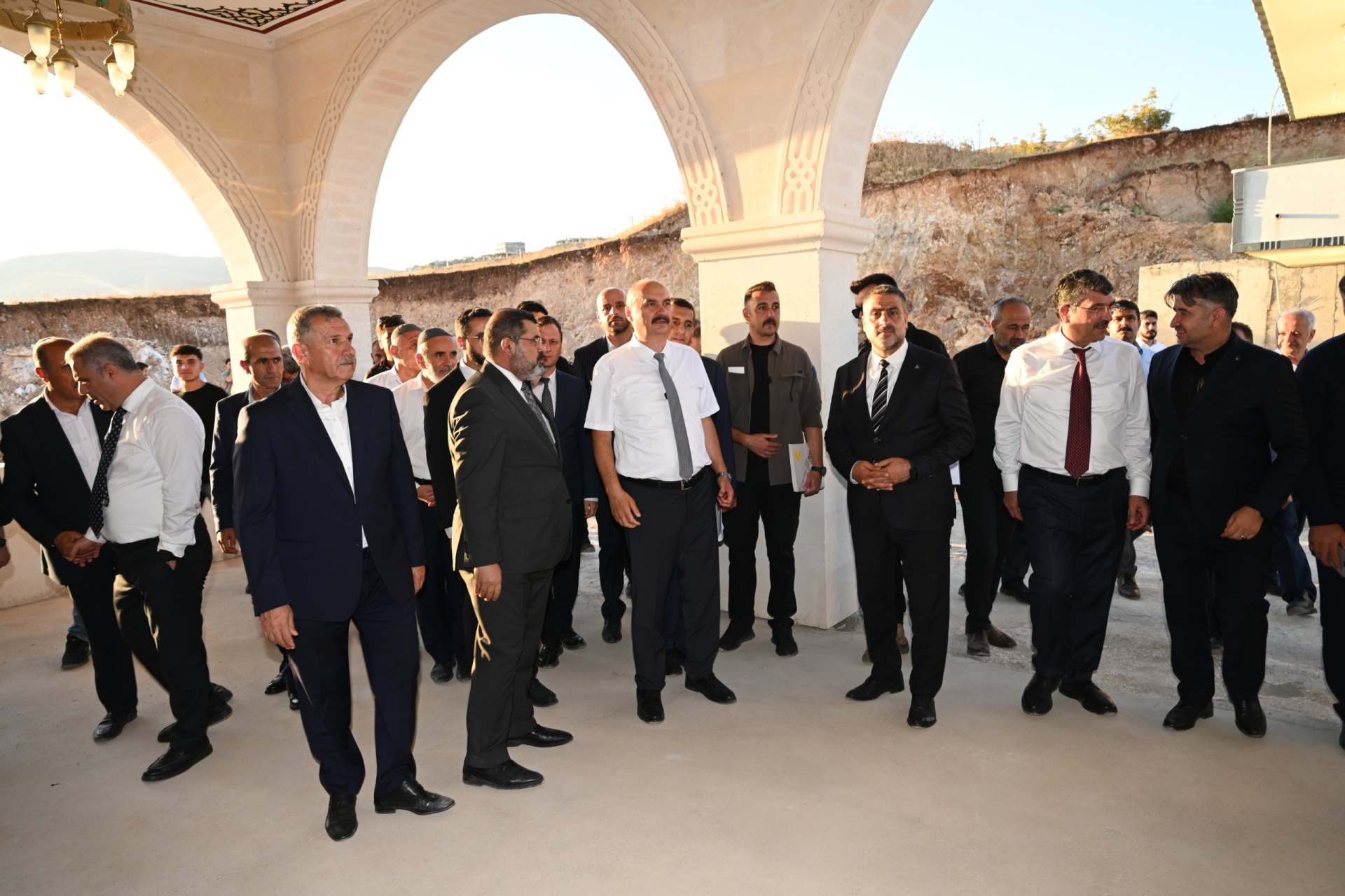 Kozluk’ta tamamlanan kamu yatırımları hizmete açıldı